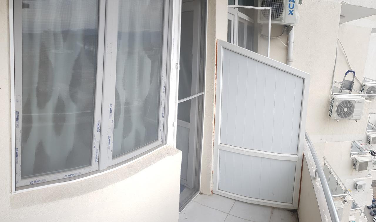 Apartment In Front Of Mcdonald'S Batumi Exterior photo