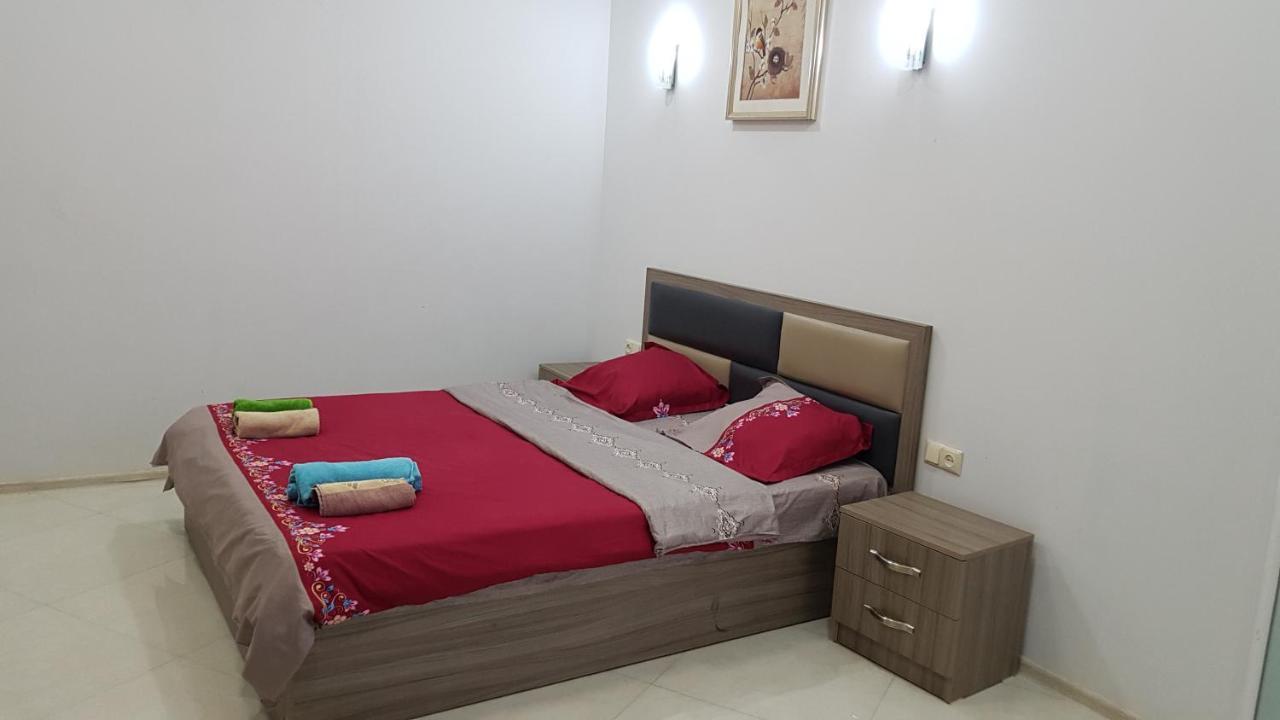 Apartment In Front Of Mcdonald'S Batumi Exterior photo